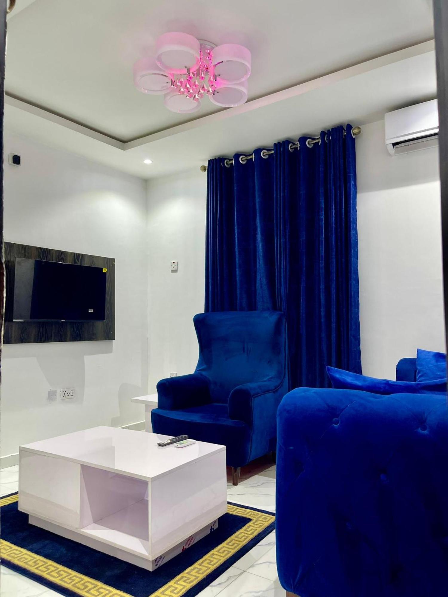 Blueocean.Cog Apartments Benin City Bagian luar foto